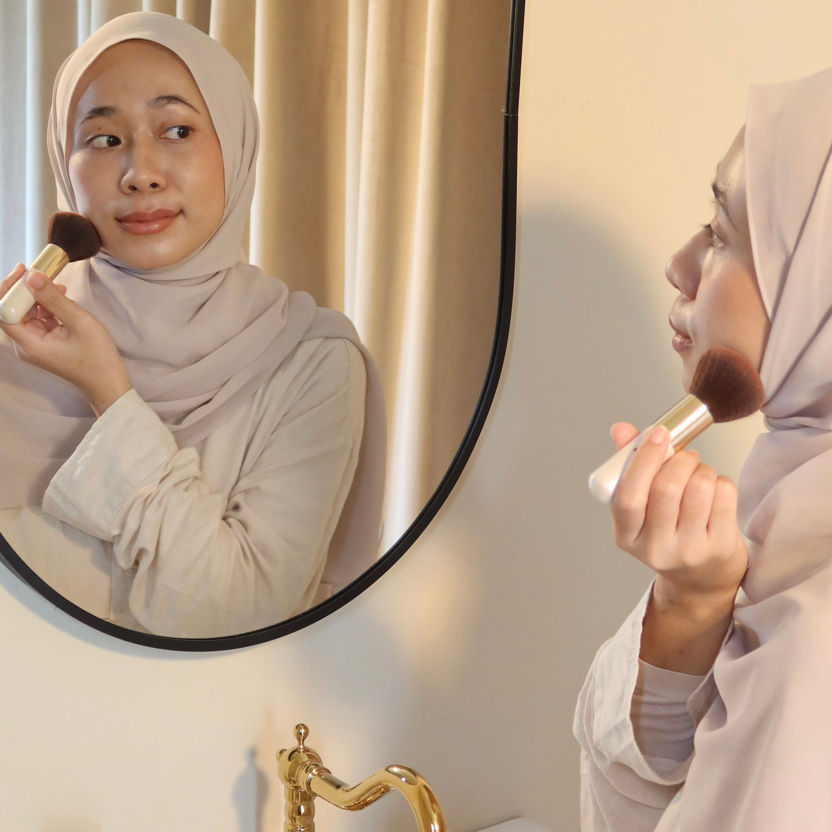 CUURA_Woman_Skincare_Moment.jpg